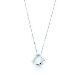 Elsa Peretti Full Heart Pendant
